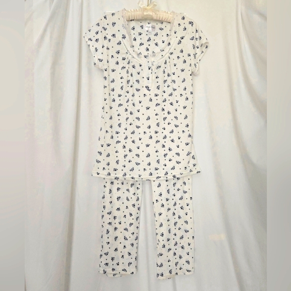 ( Body Touch ) Pajama Set - Picture 1 of 11